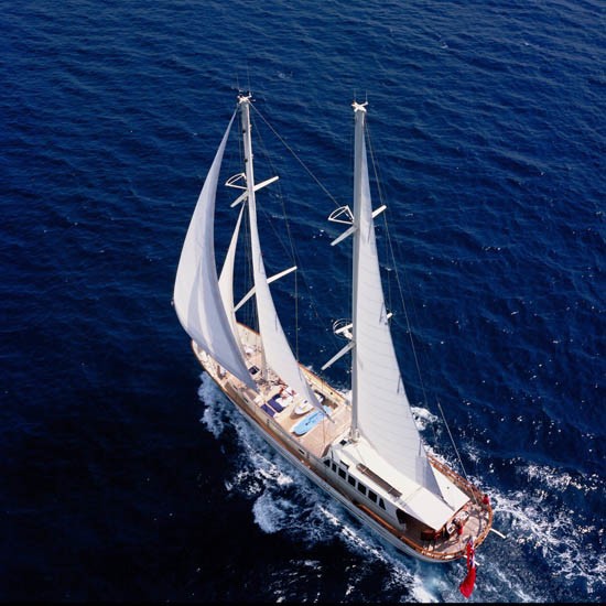 Yacht TIGERLILY OF CORNWALL, Cochrane & Sons | CHARTERWORLD Luxury ...